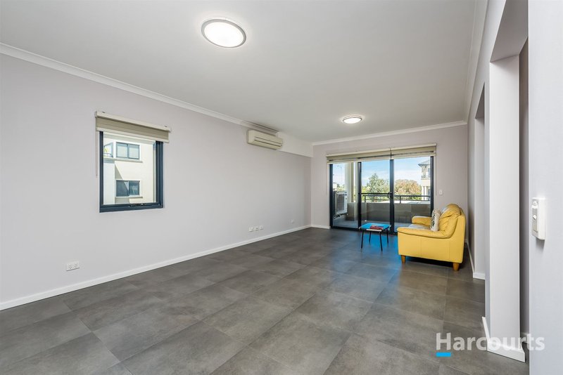 Photo - 75/12 Citadel Way, Currambine WA 6028 - Image 6