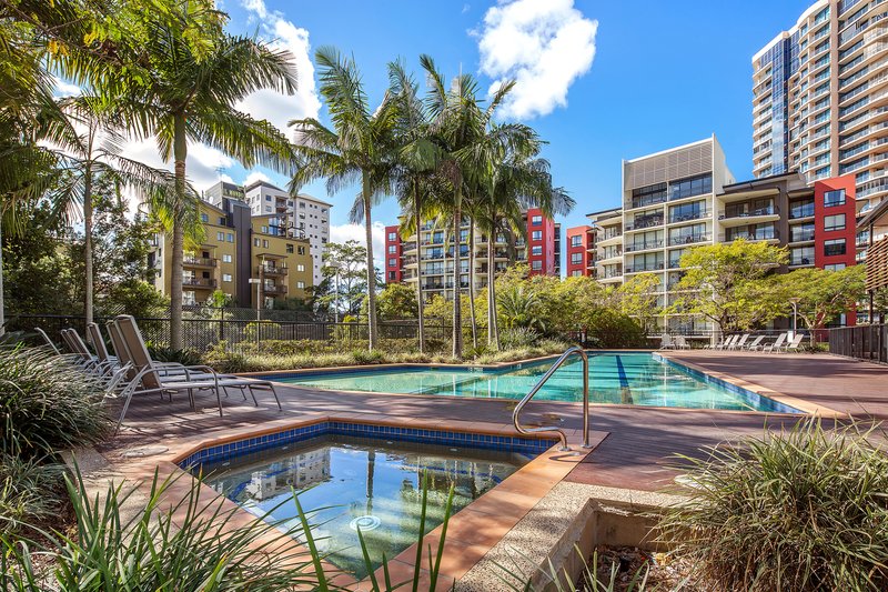 Photo - 75/15 Goodwin Street, Kangaroo Point QLD 4169 - Image 11