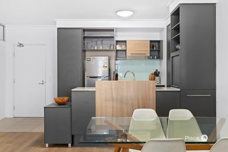 Photo - 752/1000 Ann Street, Fortitude Valley QLD 4006 - Image 10