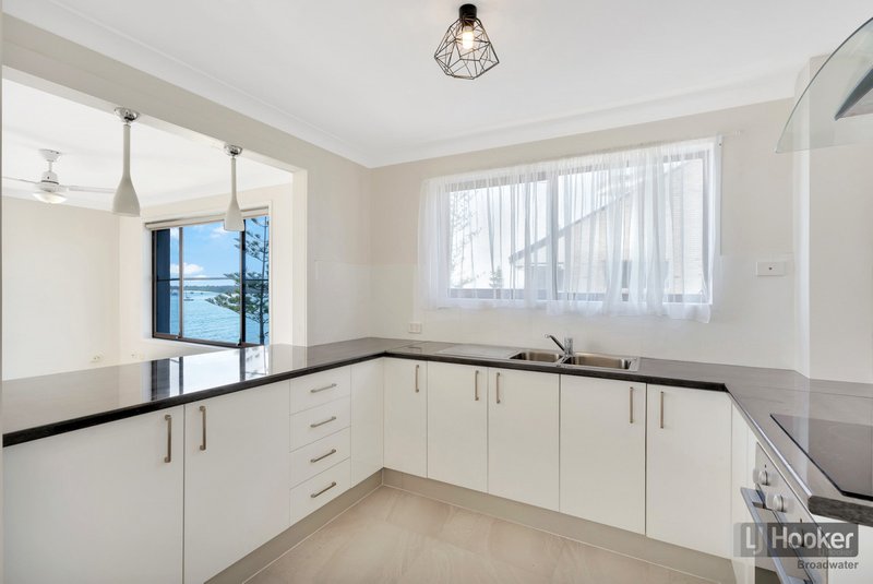 Photo - 7/530 Marine Parade, Biggera Waters QLD 4216 - Image 4