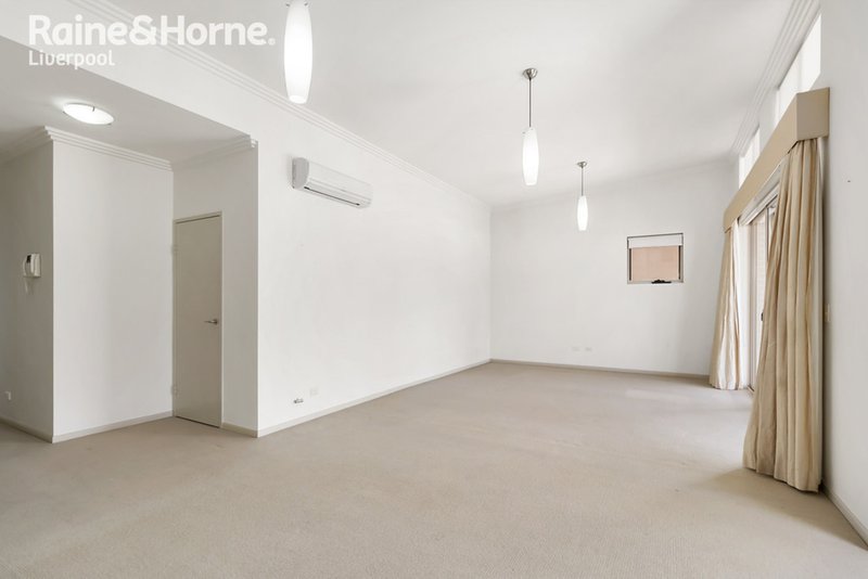 Photo - 75/39 Lachlan Street, Warwick Farm NSW 2170 - Image 3