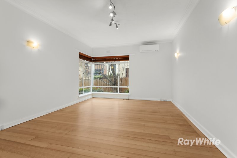 Photo - 7/558 Toorak Road, Toorak VIC 3142 - Image 3