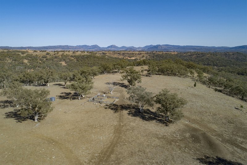 7567 Kirrawa  Newell Highway, Coonabarabran NSW 2357