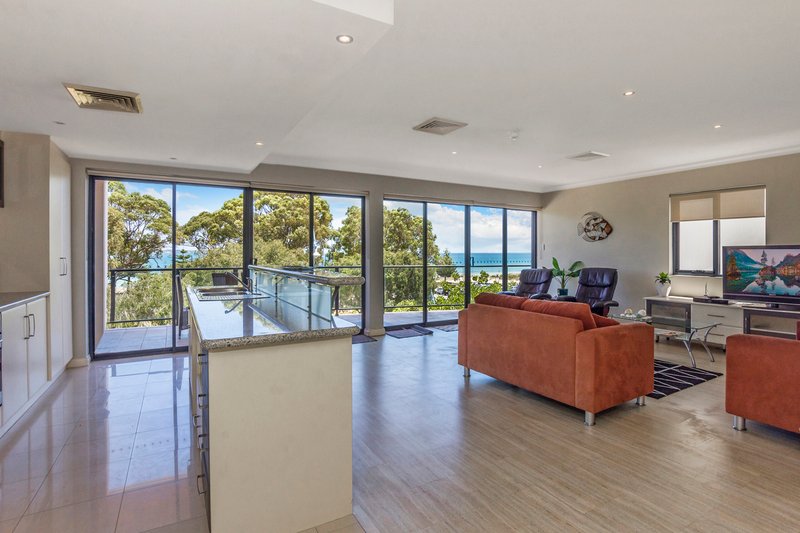 Photo - 7/59 Rockingham Beach Road, Rockingham WA 6168 - Image 4