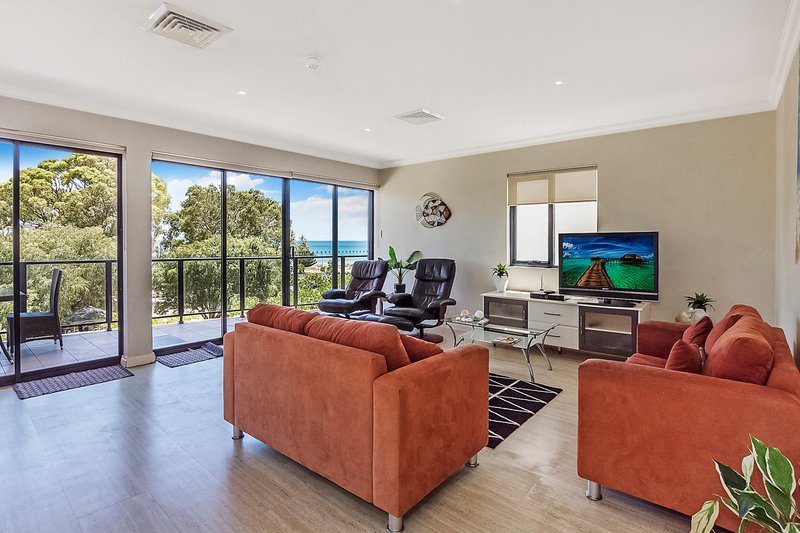 Photo - 7/59 Rockingham Beach Road, Rockingham WA 6168 - Image 5