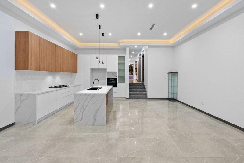 Photo - 75A Bassett Street, Hurstville NSW 2220 - Image 8
