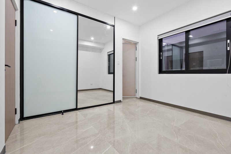 Photo - 75A Bassett Street, Hurstville NSW 2220 - Image 10