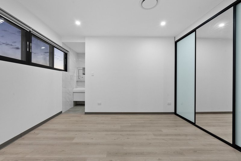 Photo - 75A Bassett Street, Hurstville NSW 2220 - Image 17