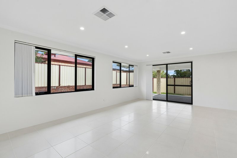 Photo - 75B Astley Street, Gosnells WA 6110 - Image 4