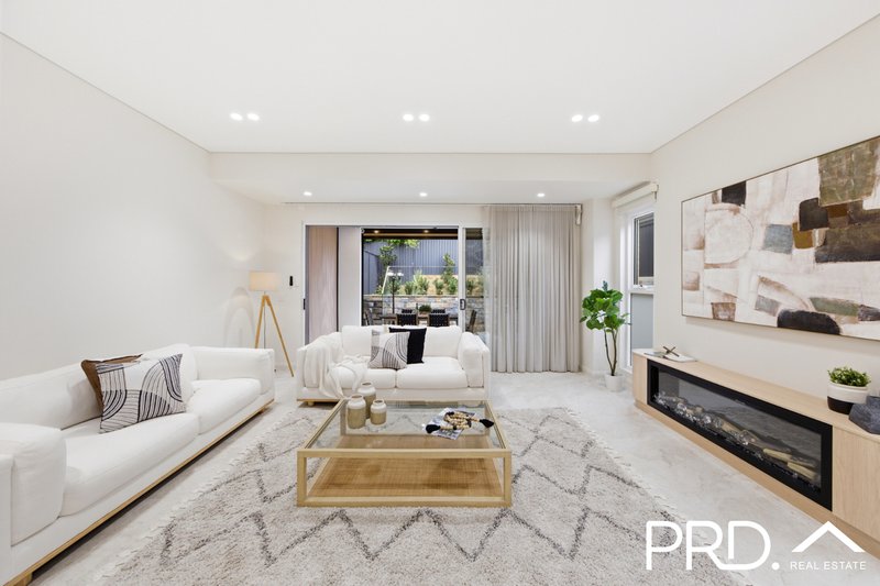 Photo - 75b Thomas Street, Picnic Point NSW 2213 - Image 2
