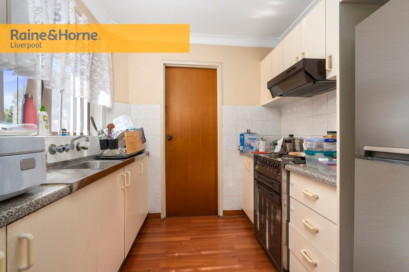 Photo - 7/6-8 Forbes Street, Warwick Farm NSW 2170 - Image 3