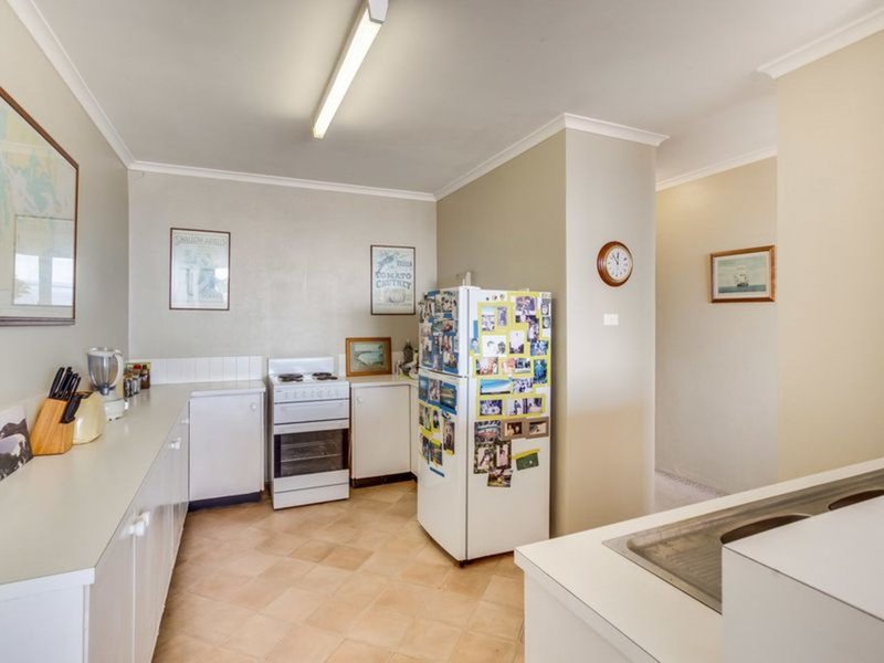 Photo - 7/6-8 Tomaree Rd , Shoal Bay NSW 2315 - Image 6