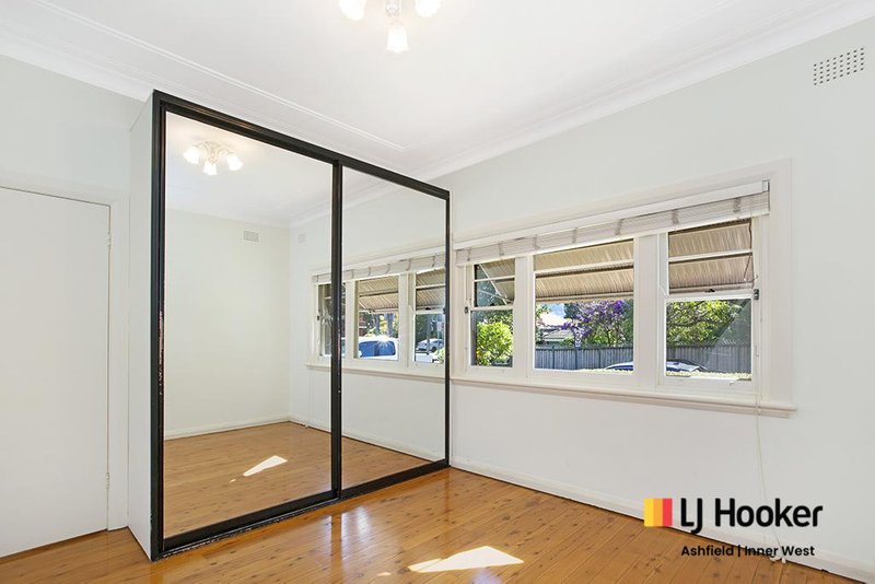 Photo - 76 Arthur Street, Croydon Park NSW 2133 - Image 2