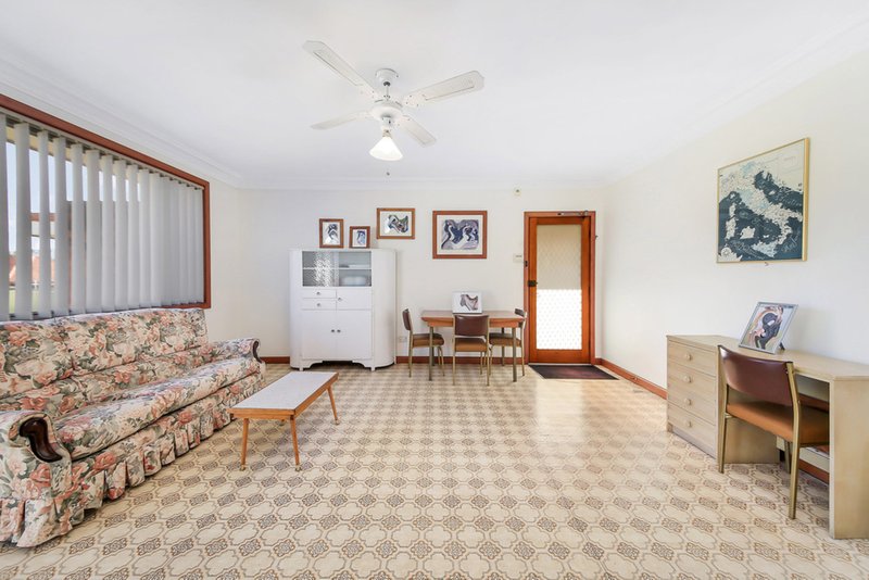 Photo - 76 Ashby Avenue, Yagoona NSW 2199 - Image 2