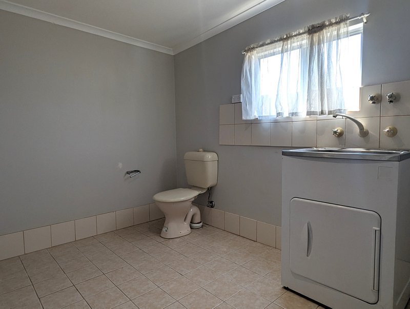 Photo - 76 Bagot Street, Broken Hill NSW 2880 - Image 8