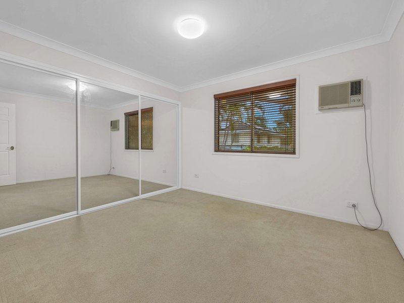 Photo - 76 Bangalow Street, Bridgeman Downs QLD 4035 - Image 15