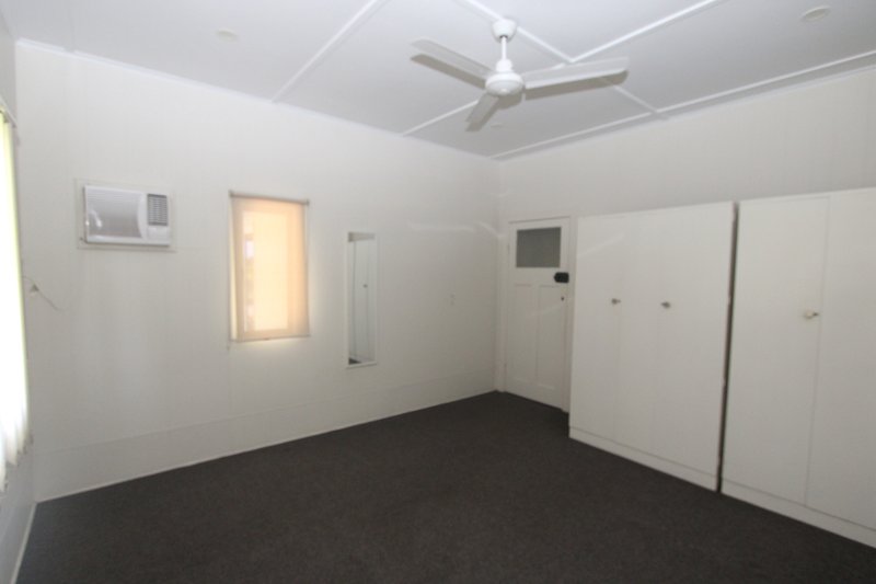 Photo - 76 Beach Road, Ayr QLD 4807 - Image 7