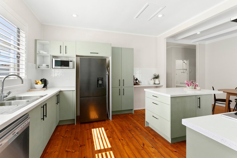 Photo - 76 Bix Road, Dee Why NSW 2099 - Image 8