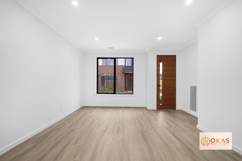 Photo - 7/6 Blake Court, Truganina VIC 3029 - Image 9