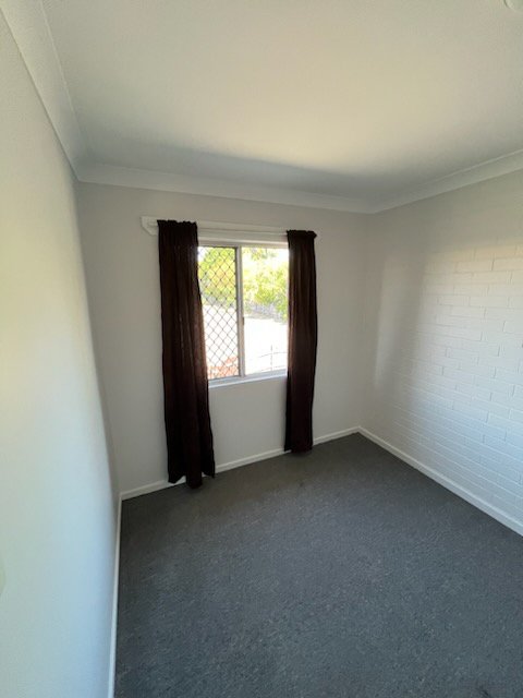 Photo - 7/6 Boles Street, West Gladstone QLD 4680 - Image 7