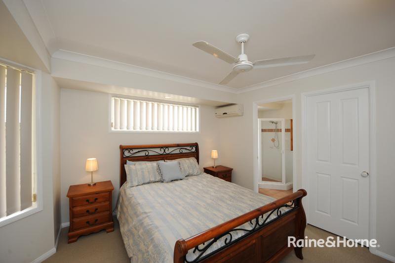 Photo - 76 Boles Street, West Gladstone QLD 4680 - Image 8