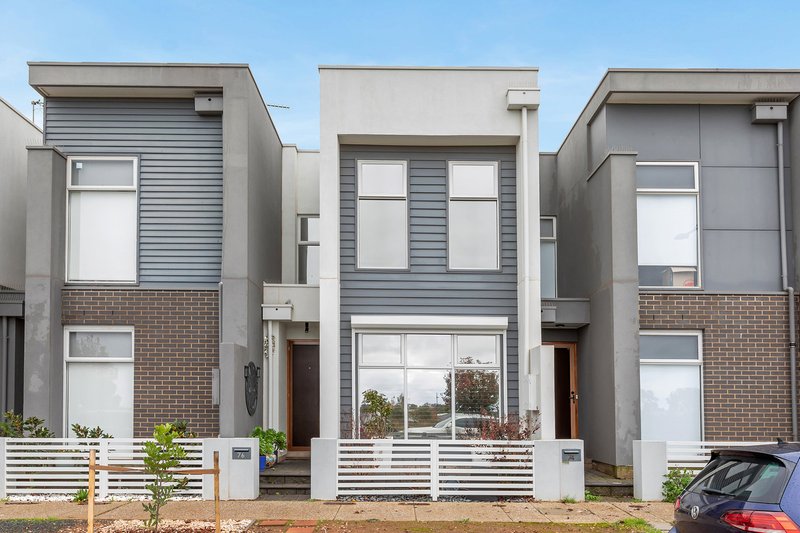 Photo - 76 Burnlea Parade, Blakeview SA 5114 - Image 1