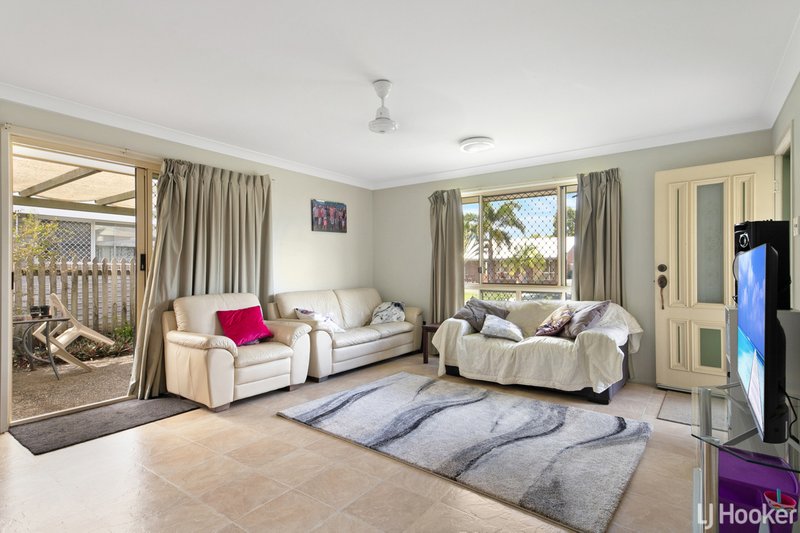 Photo - 76 Carara Drive, Kawana QLD 4701 - Image 2