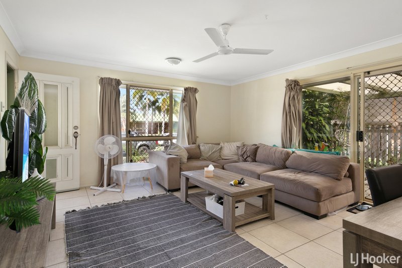 Photo - 76 Carara Drive, Kawana QLD 4701 - Image 13