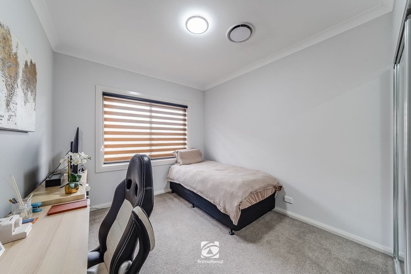 Photo - 76 Castlemaine Circuit, Harrington Park NSW 2567 - Image 12