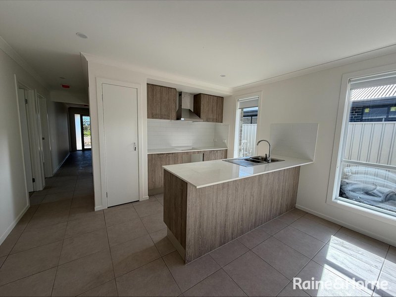 Photo - 76 Central Boulevard, Munno Para West SA 5115 - Image 8
