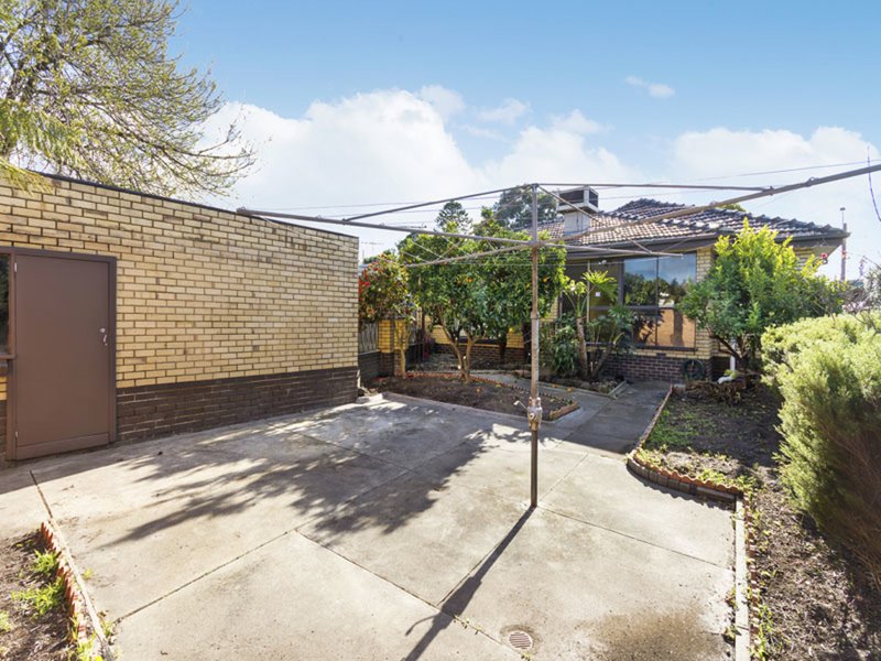 Photo - 76 Centre Dandenong Road, Cheltenham VIC 3192 - Image 14