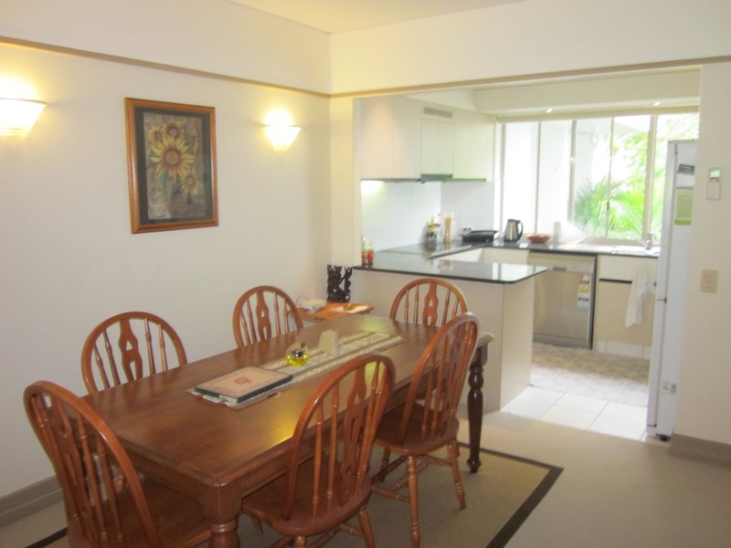 Photo - 76 Chichester Drive, Arundel QLD 4214 - Image 7