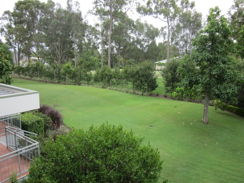 Photo - 76 Chichester Drive, Arundel QLD 4214 - Image 20