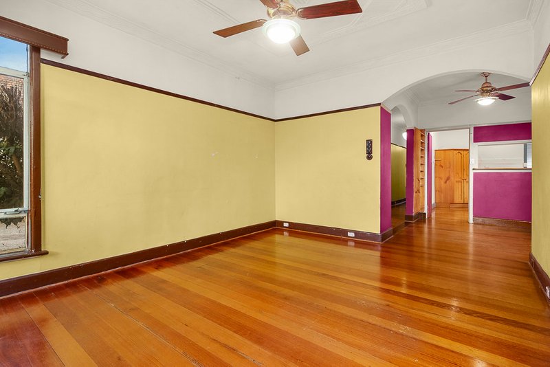 Photo - 76 Coonans Road, Pascoe Vale South VIC 3044 - Image 3