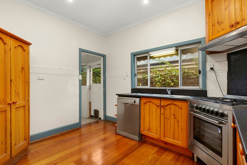 Photo - 76 Coonans Road, Pascoe Vale South VIC 3044 - Image 5