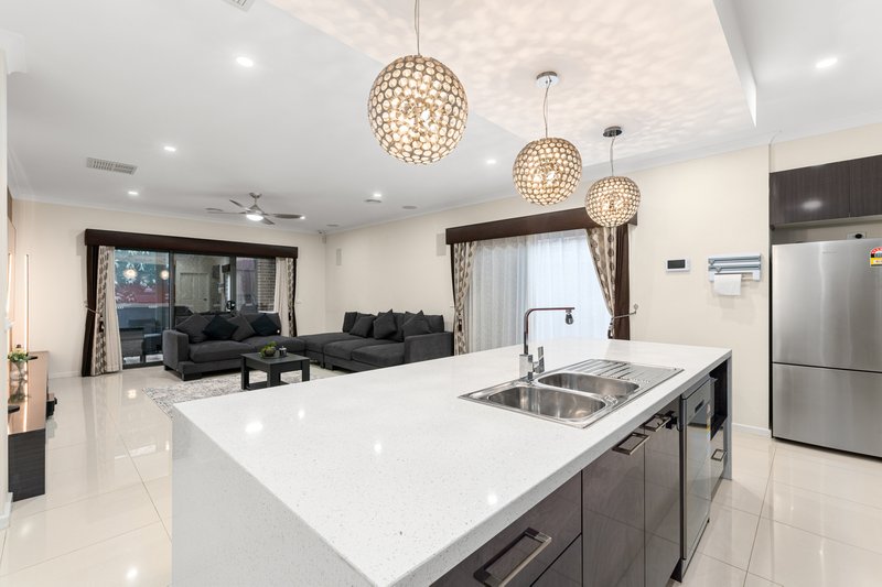 Photo - 76 Cravens Road, Mernda VIC 3754 - Image 6