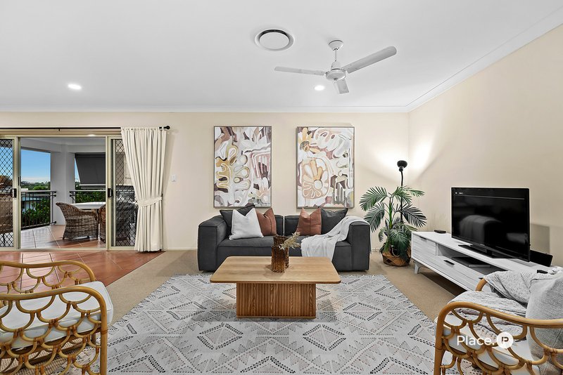 Photo - 76 Cressbrook Drive, Albany Creek QLD 4035 - Image 3