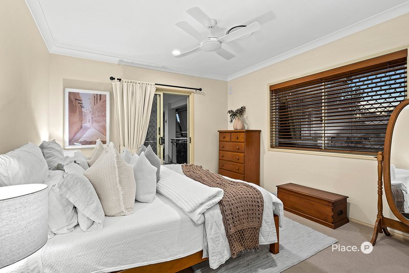 Photo - 76 Cressbrook Drive, Albany Creek QLD 4035 - Image 12