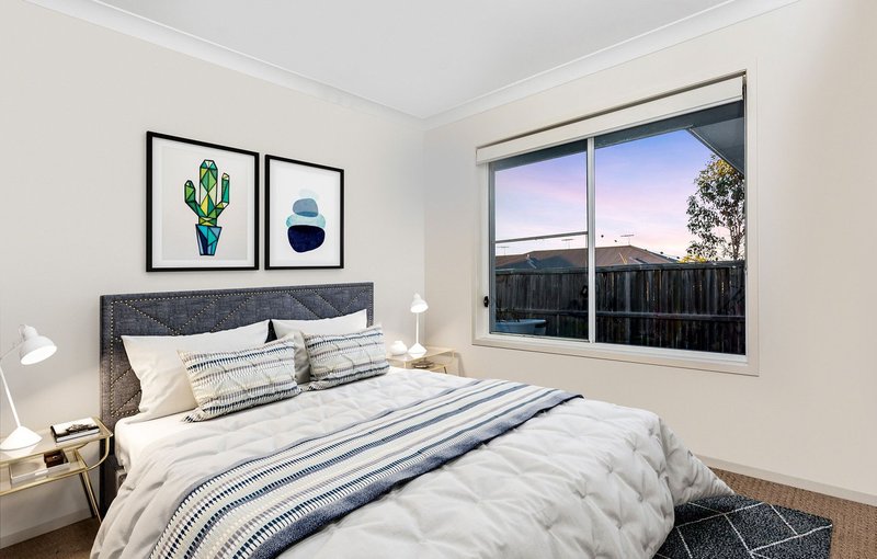 Photo - 76 Darlington Drive, Yarrabilba QLD 4207 - Image 10