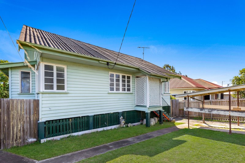 Photo - 76 Dawson Parade, Keperra QLD 4054 - Image 12