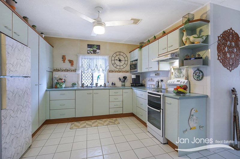 Photo - 76 Deans St E , Margate QLD 4019 - Image 5