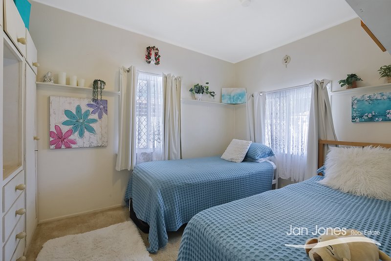 Photo - 76 Deans St E , Margate QLD 4019 - Image 8