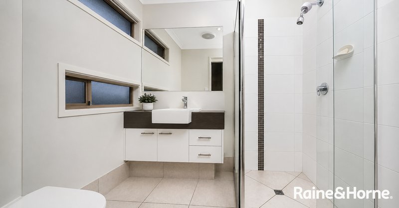 Photo - 76 Denham Crescent, North Lakes QLD 4509 - Image 4