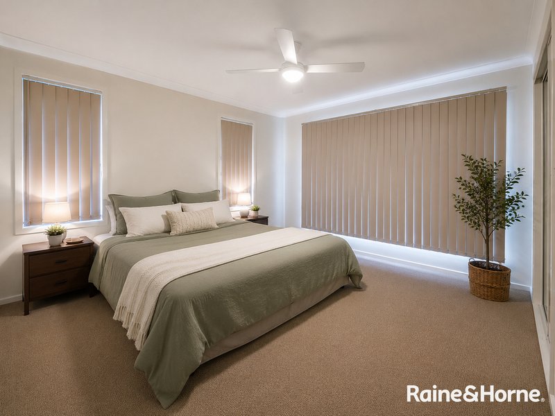 Photo - 76 Denham Crescent, North Lakes QLD 4509 - Image 5