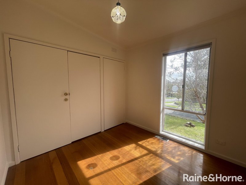 Photo - 76 Dimboola Road, Broadmeadows VIC 3047 - Image 10