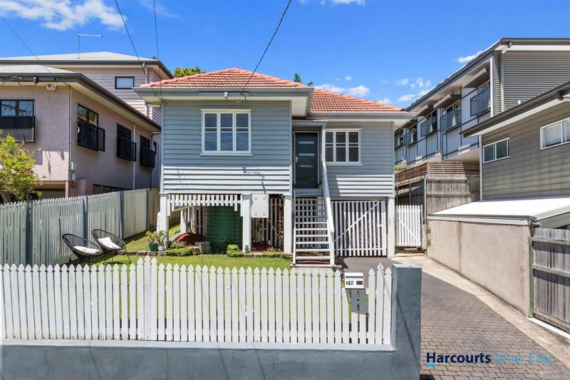 76 Dutton Street, Hawthorne QLD 4171