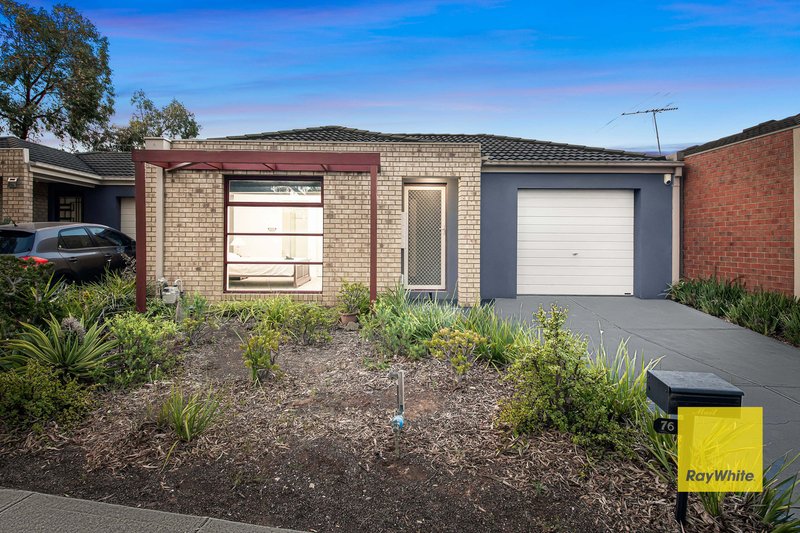 Photo - 76 Edgevale Way, Tarneit VIC 3029 - Image 2