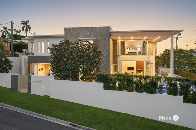 Photo - 76 Eldernell Terrace, Hamilton QLD 4007 - Image 3