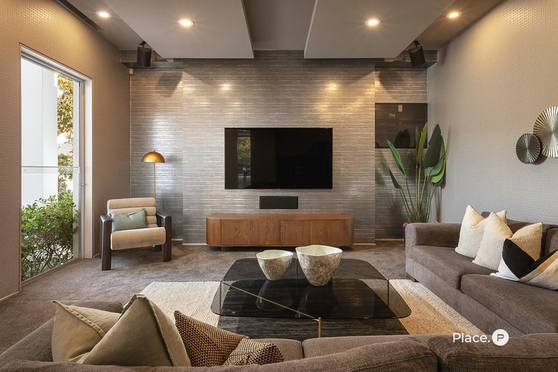 Photo - 76 Eldernell Terrace, Hamilton QLD 4007 - Image 12