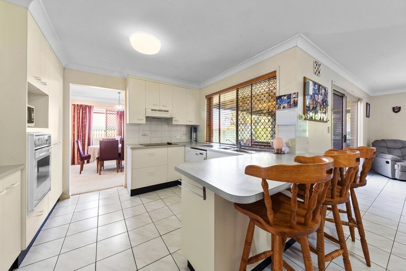 Photo - 76 Enbrook Street, Bracken Ridge QLD 4017 - Image 6